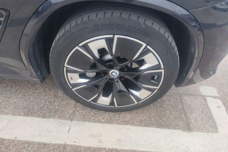 Used BMW iX3 2022 Updated Leading Type Right Front Wheel Hub