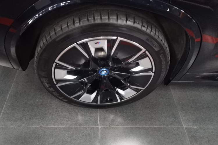 Used BMW iX3 2022 Leading Type Right Rear Wheel Hub