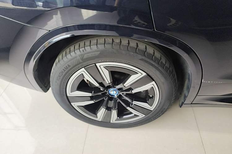 Used BMW iX3 2022 Leading Model Right Rear Wheel Hub
