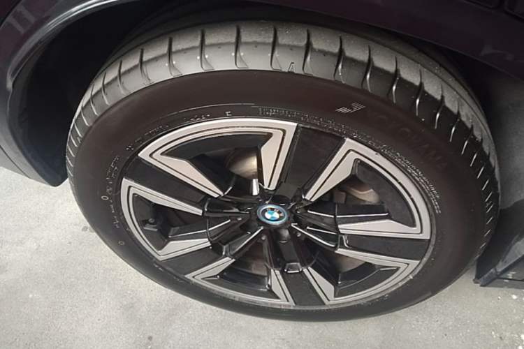 Used BMW iX3 2022 Leading Model Right Rear Wheel Hub