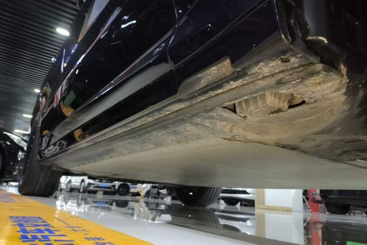 Used BMW iX3 2022 Leading Model Right Side Sill
