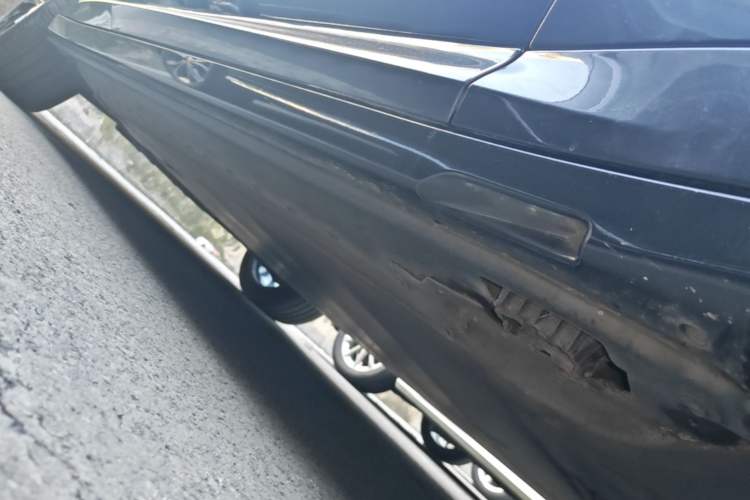 Used BMW iX3 2022 Leading Model Right Side Sill
