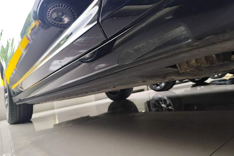 Used BMW iX3 2022 Leading Model Right Side Sill