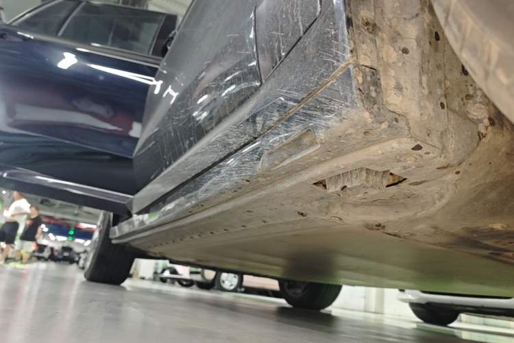 Used BMW iX3 2022 Updated Leading Type Right Side Sill