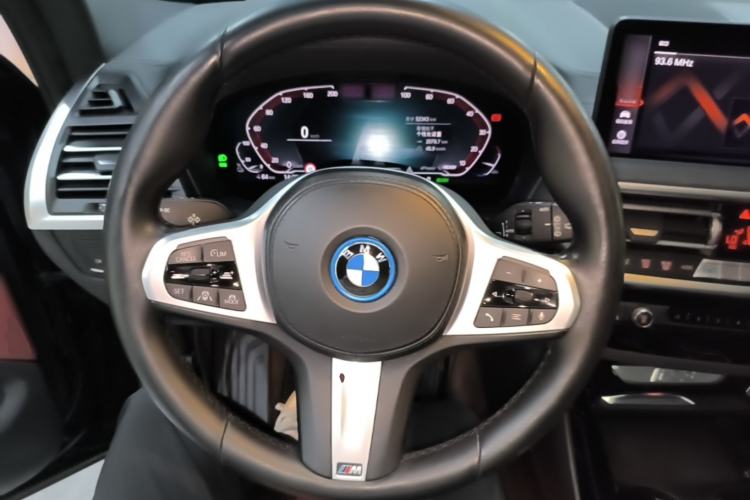 Used BMW iX3 2022 Leading Type Steering Wheel