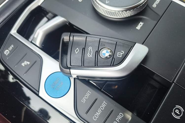 Used BMW iX3 2022 Leading Model Vehicle Key