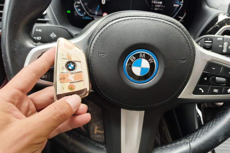 Used BMW iX3 2022 Leading Model Vehicle Key