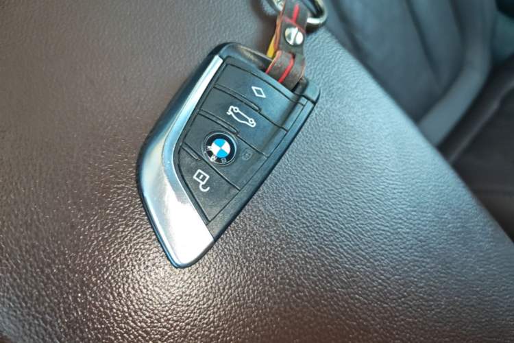 Used BMW iX3 2022 Leading Model Vehicle Key