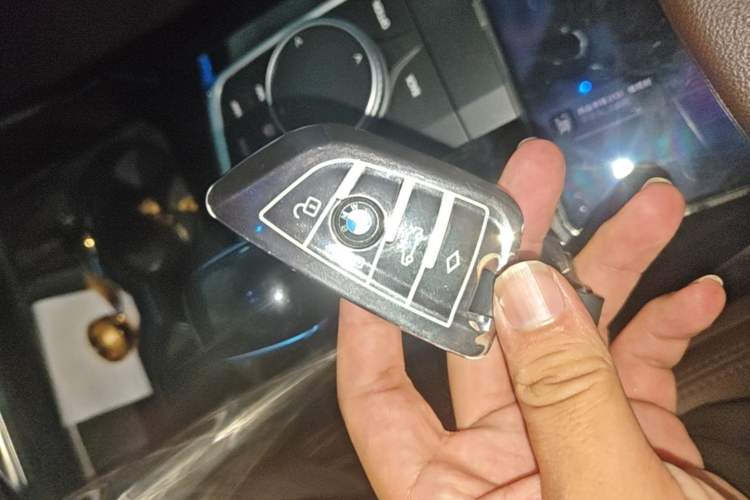 Used BMW iX3 2022 Leading Model Vehicle Key