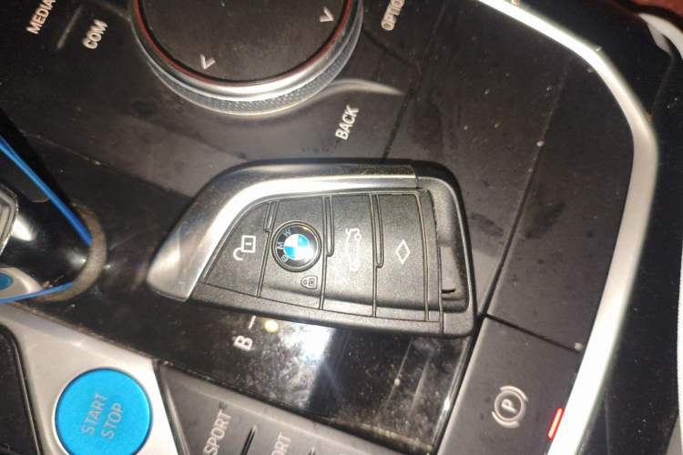 Used BMW iX3 2022 Leading Model Vehicle Key