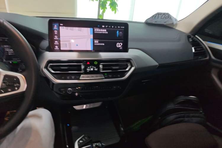 Used BMW iX3 2022 Leading Type Audio And AC Panel