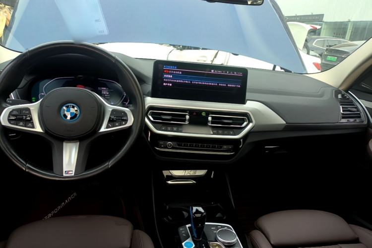Used BMW iX3 2022 Leading Type Center Console