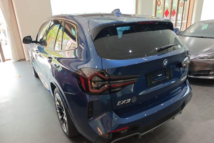 Used BMW iX3 2022 Leading Type Exterior 2