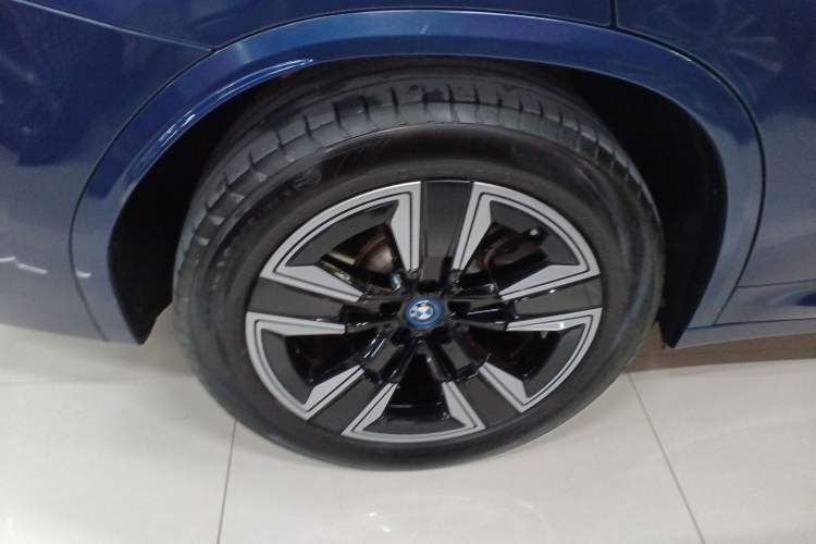 Used BMW iX3 2022 Leading Model Exterior 3