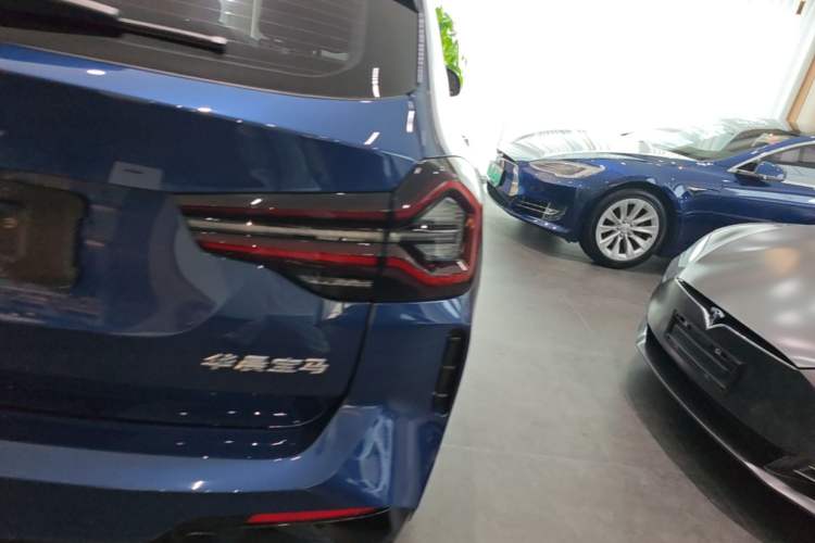Used BMW iX3 2022 Leading Type Exterior 3