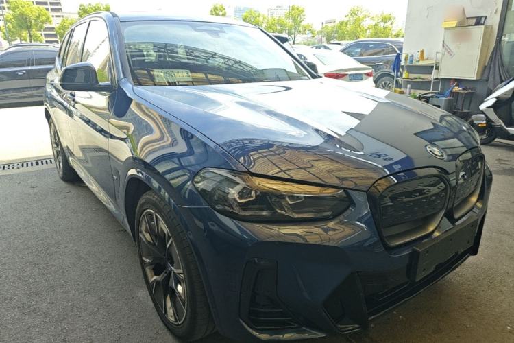 Used BMW iX3 2022 Leading Type Front Right 45 Deg