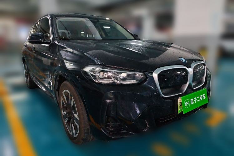 Used BMW iX3 2022 Leading Model Front Right 45 Deg