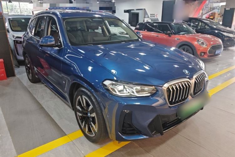 Used BMW iX3 2022 Leading Model Front Right 45 Deg