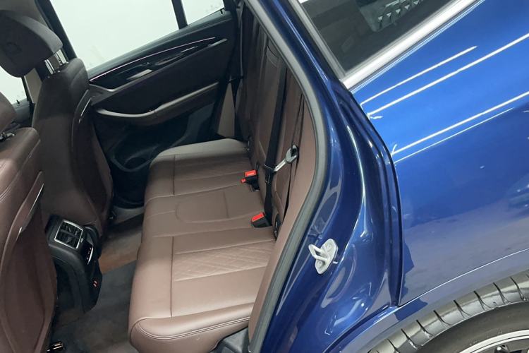 Used BMW iX3 2022 Updated Leading Version Interior 1