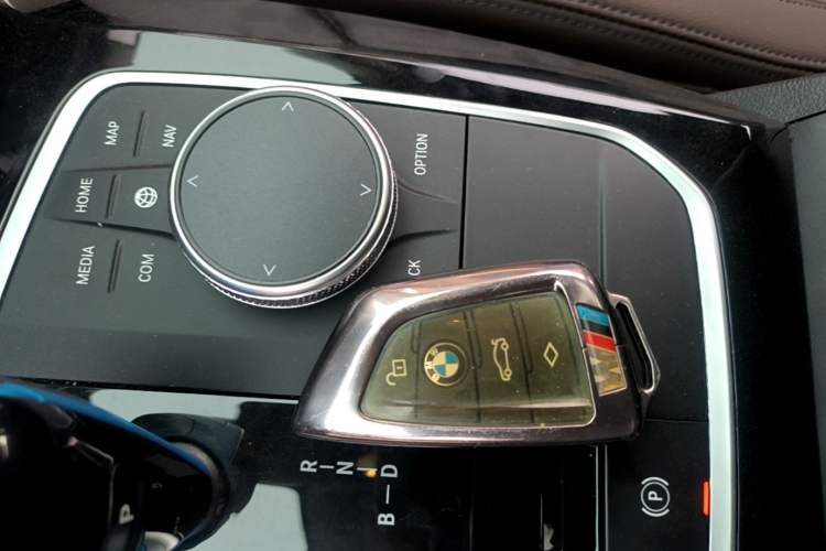 Used BMW iX3 2022 Leading Type Interior 1