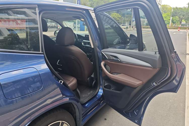 Used BMW iX3 2022 Leading Type Interior 10