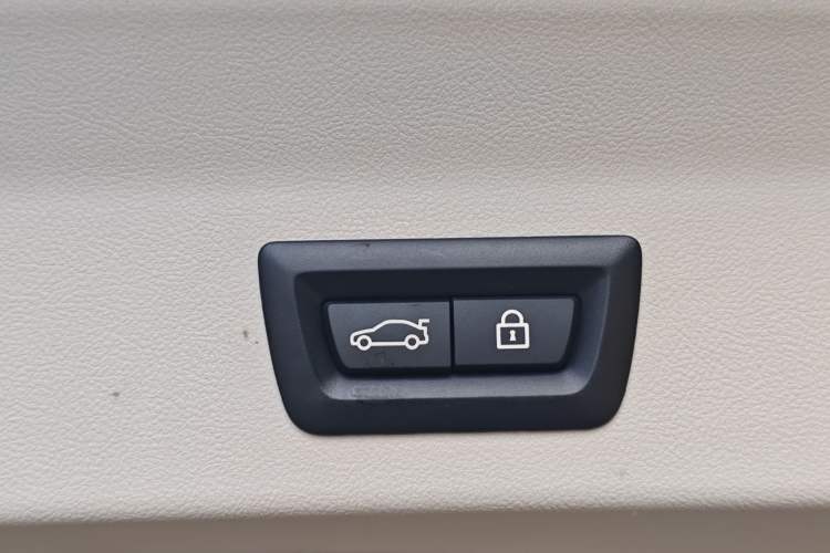Used BMW iX3 2022 Leading Type Interior 12