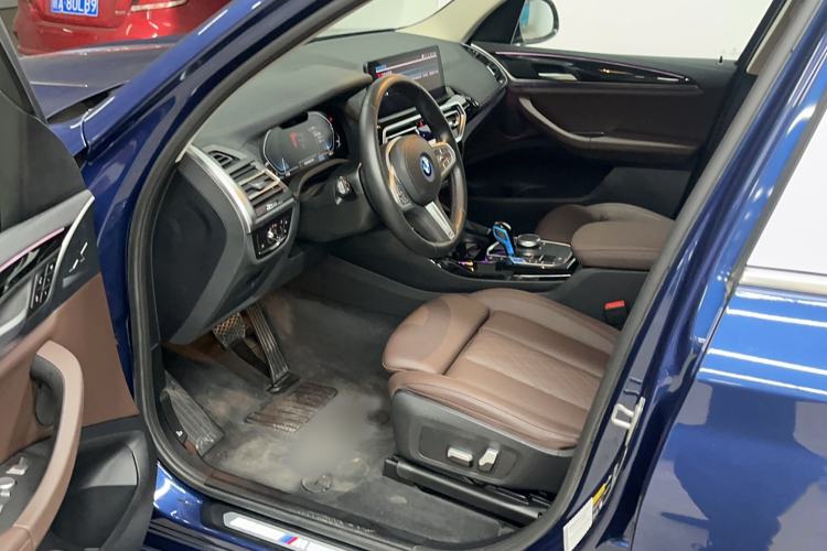 Used BMW iX3 2022 Updated Leading Version Interior 2