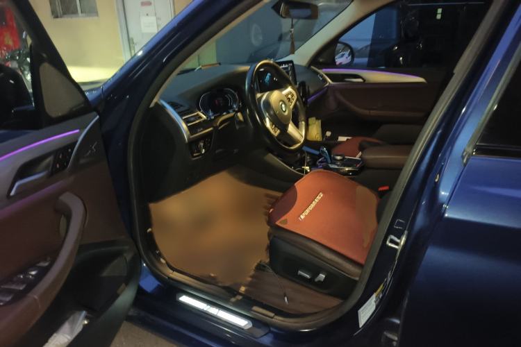 Used BMW iX3 2022 Leading Type Interior 3