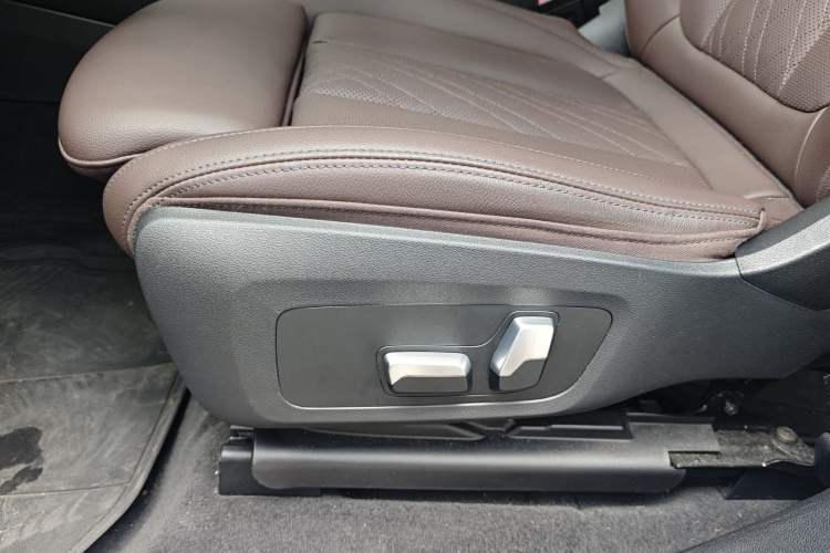 Used BMW iX3 2022 Leading Type Interior 6