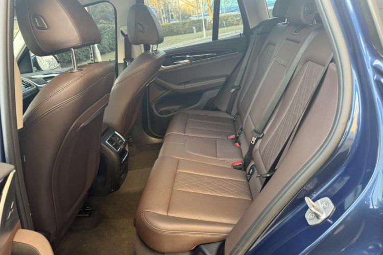 Used BMW iX3 2022 Leading Model Interior 7