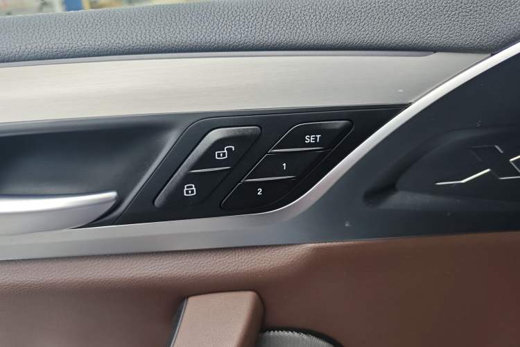 Used BMW iX3 2022 Leading Type Interior 8