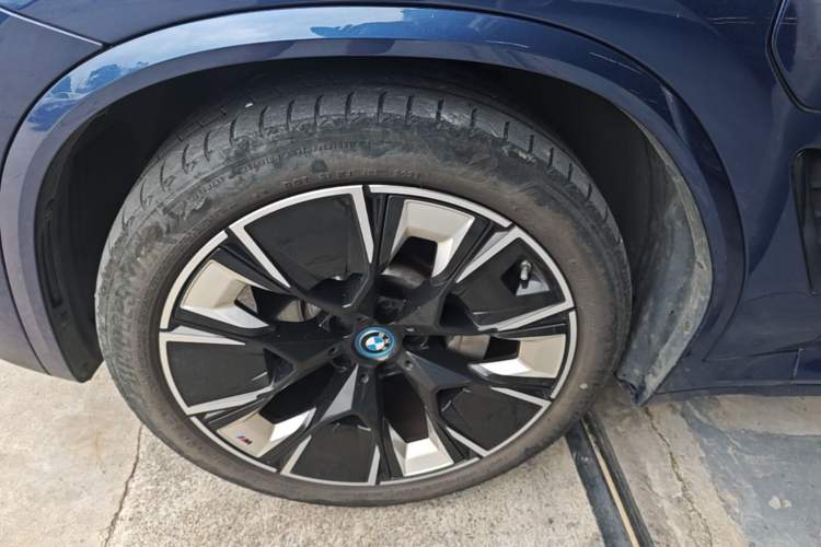 Used BMW iX3 2022 Leading Type Left Front Wheel Hub