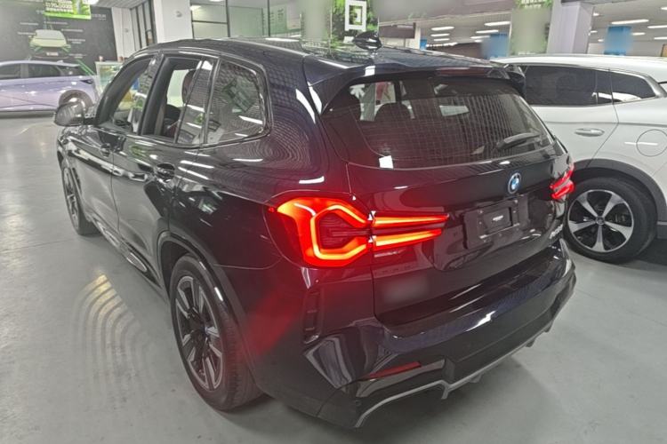 BMW iX3 2022 — фото 4