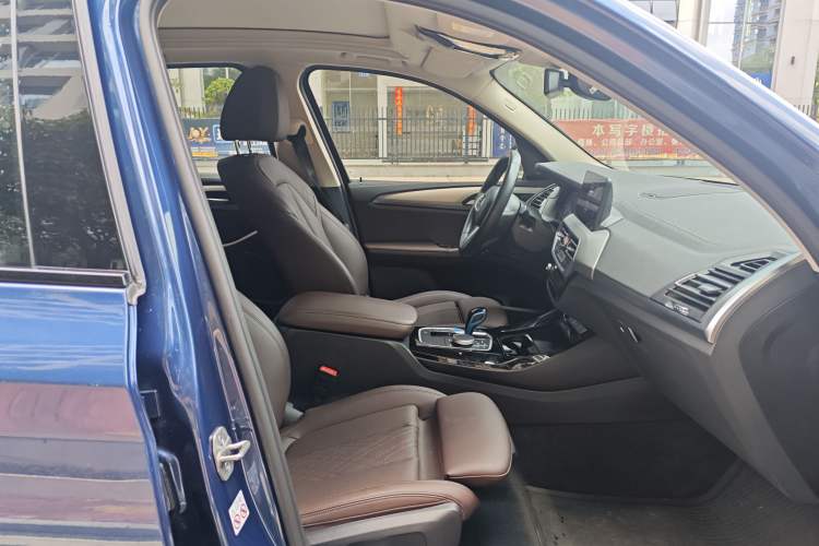 Used BMW iX3 2022 Leading Type Right Front Seat