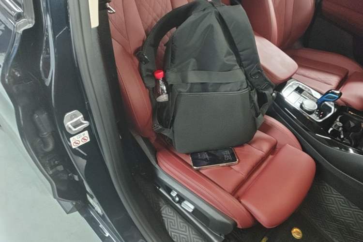 Used BMW iX3 2022 Updated Leading Version Right Front Seat
