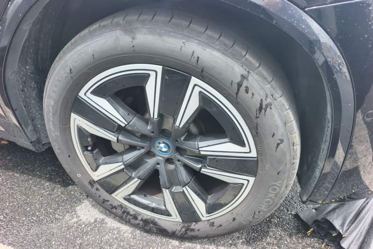 Used BMW iX3 2022 Leading Model Right Front Wheel Hub