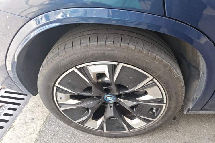 Used BMW iX3 2022 Leading Type Right Rear Wheel Hub