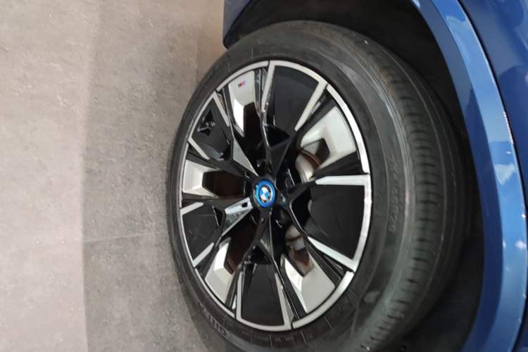 Used BMW iX3 2022 Leading Type Right Rear Wheel Hub
