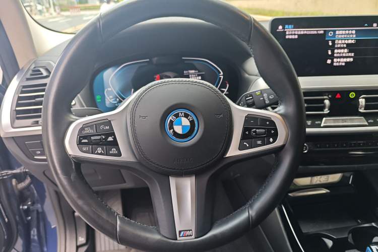 Used BMW iX3 2022 Leading Type Steering Wheel