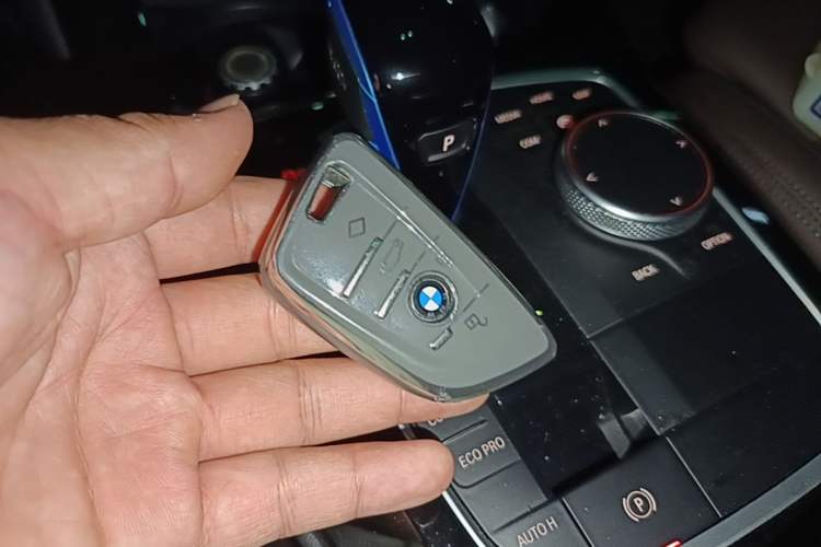 Used BMW iX3 2022 Leading Model Vehicle Key