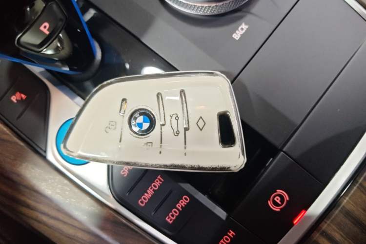 Used BMW iX3 2022 Leading Model Vehicle Key