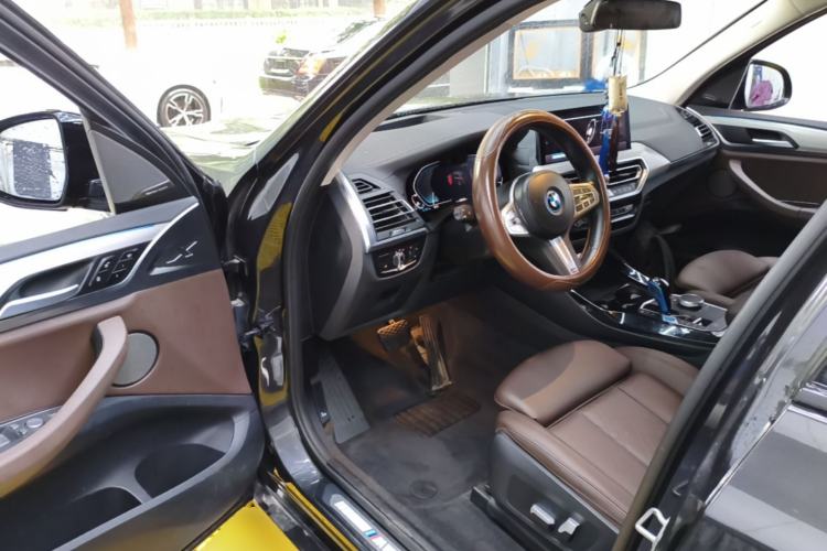 Used BMW iX3 2022 Updated Leading Type Driver Seat