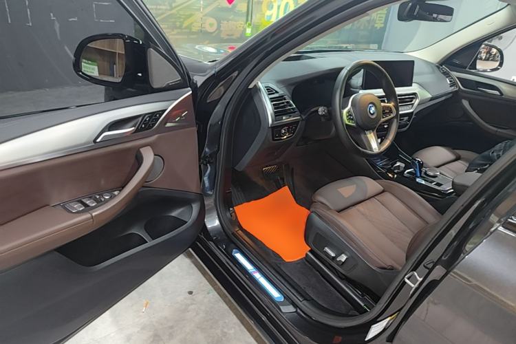 Used BMW iX3 2022 Leading Type Driver Seat