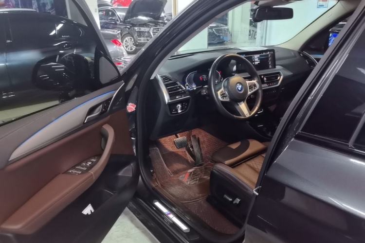 Used BMW iX3 2022 Leading Type Driver Seat