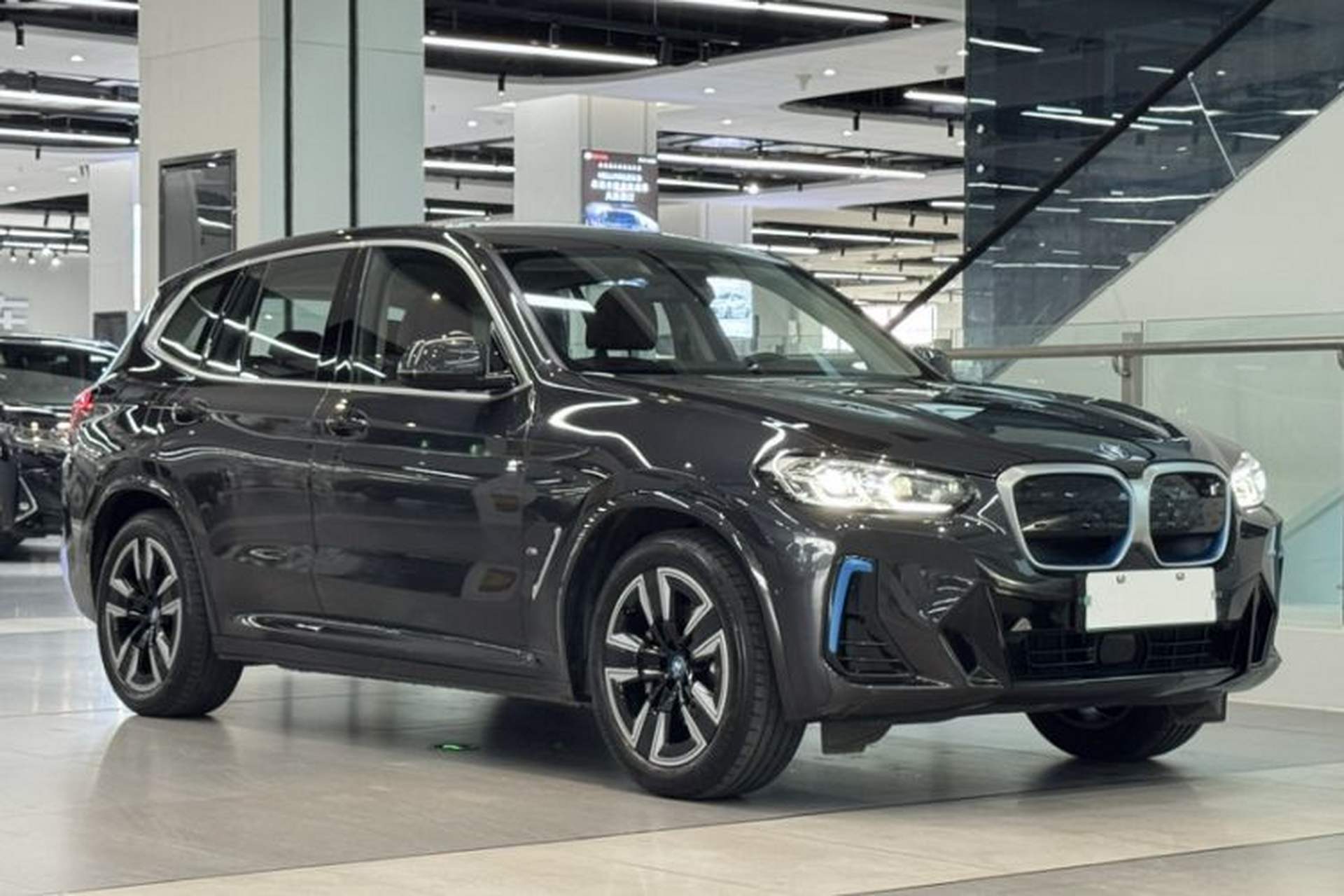 Used BMW iX3 2022 Leading Model Exterior 2