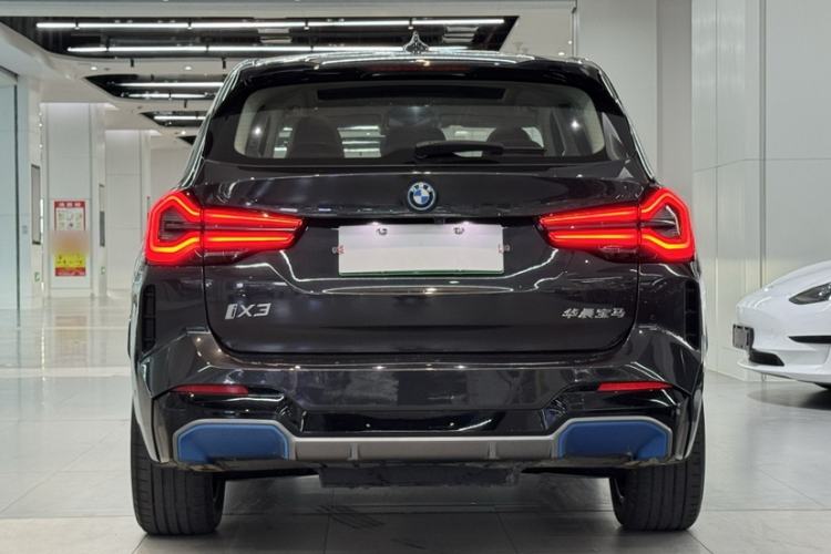 Used BMW iX3 2022 Leading Model Exterior 4