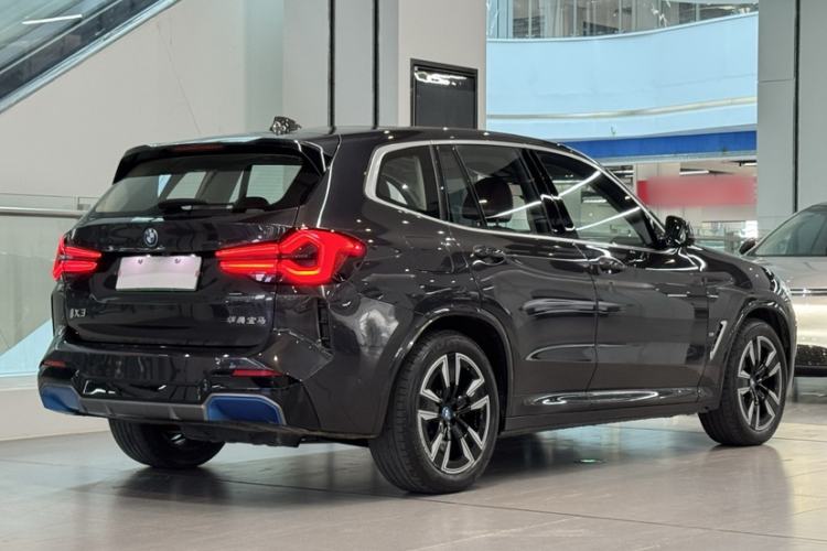 Used BMW iX3 2022 Leading Model Exterior 6
