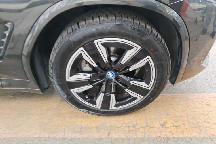 Used BMW iX3 2022 Leading Model Exterior 7