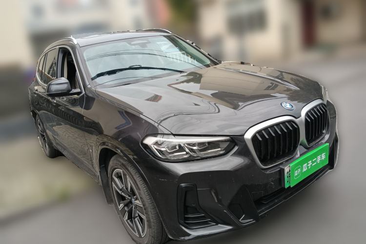 Used BMW iX3 2022 Updated Leading Version Front Right 45 Deg