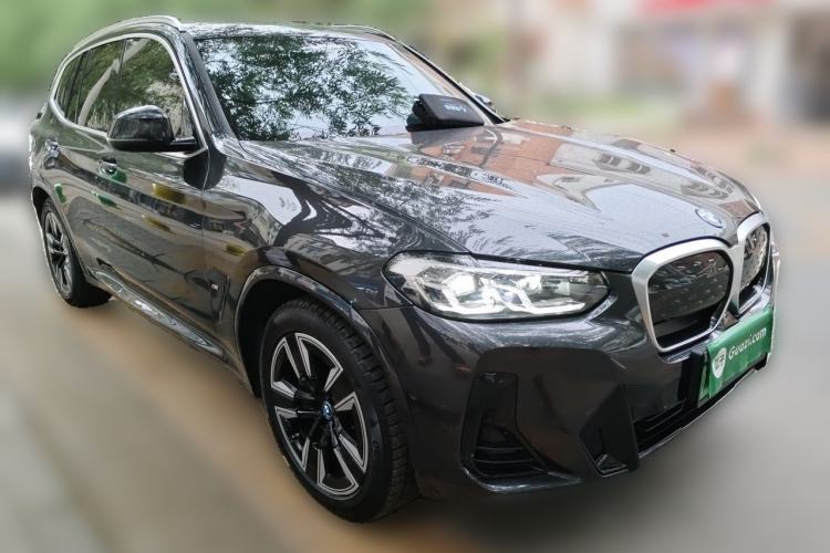 Used BMW iX3 2022 Leading Model Front Right 45 Deg